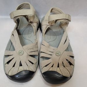 Keen Sandals Womens 8 Tan Hiking Shoes